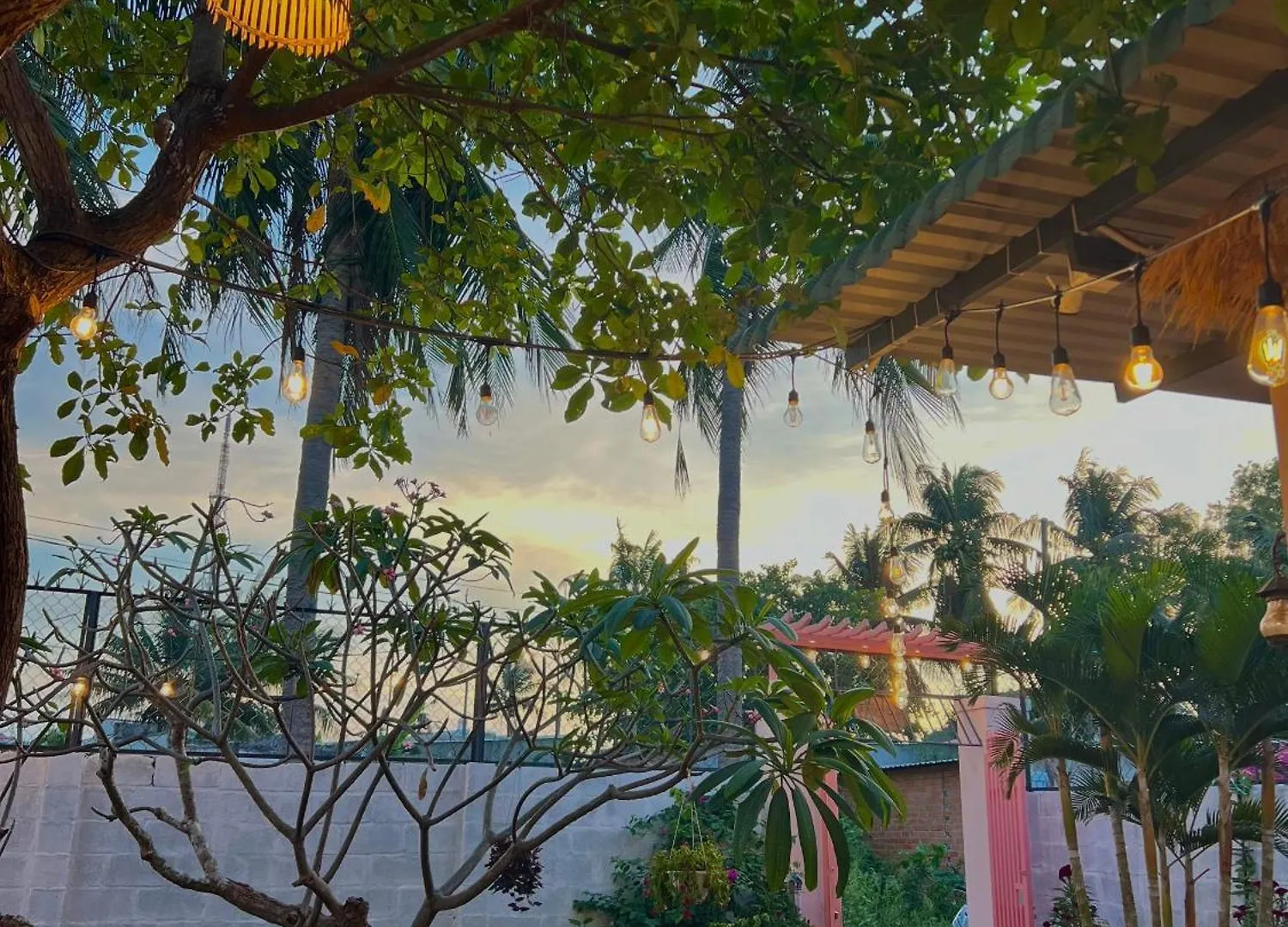 Bong Homestay - Venuestay ファンティエット